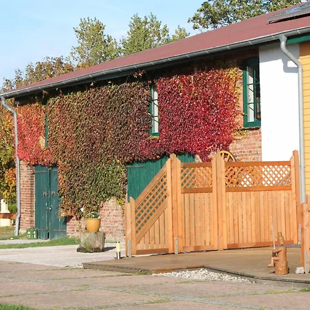 Am Leuchtturm Fuer Gruppen Bis 25 Personen Ofc 04 *